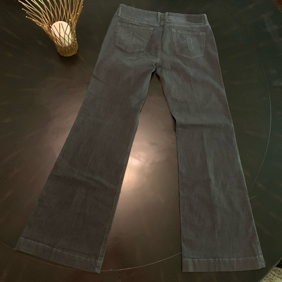 Level 99 wide leg Jean with railroad stripe. Size 30. - Picture 2 of 5